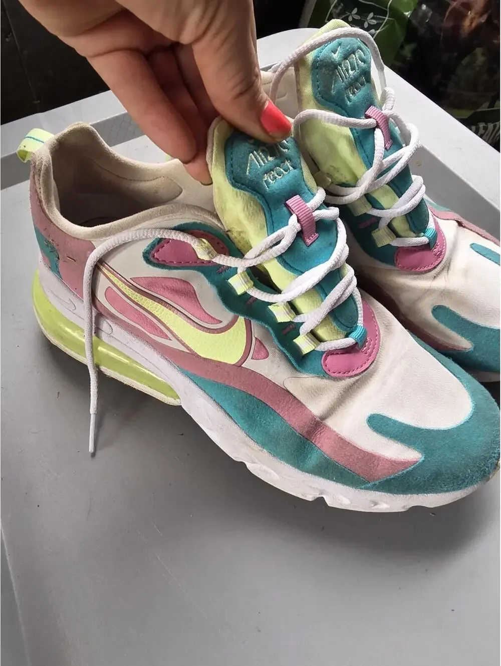 Nike Air Max 270 React Womens Size 8 Pastel Barely Volt Platinum Tint White - Picture 2 of 6